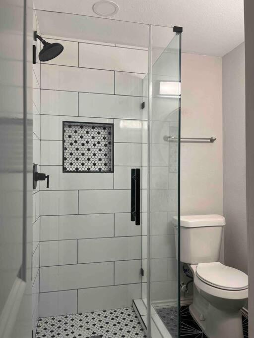 Cozy 1 Bed Close To Downtown Houston Exterior photo