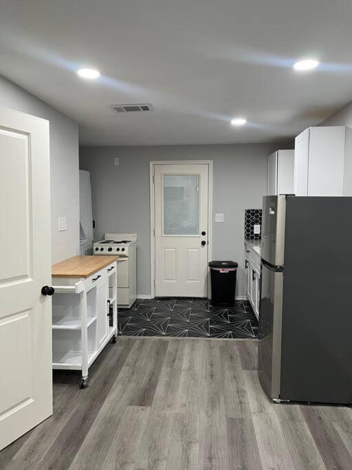 Cozy 1 Bed Close To Downtown Houston Exterior photo